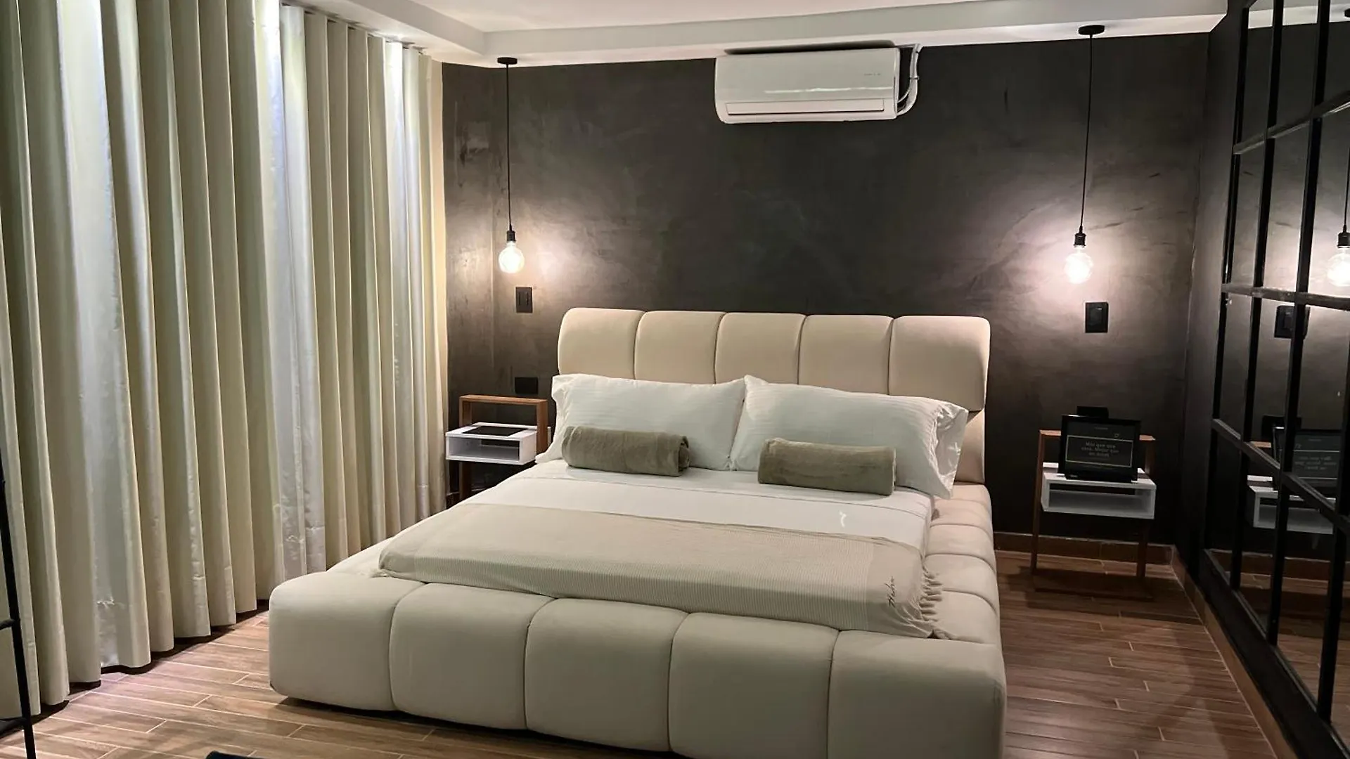 Luxury Palace Poblado Manila Medellín 0*,  Kolumbie