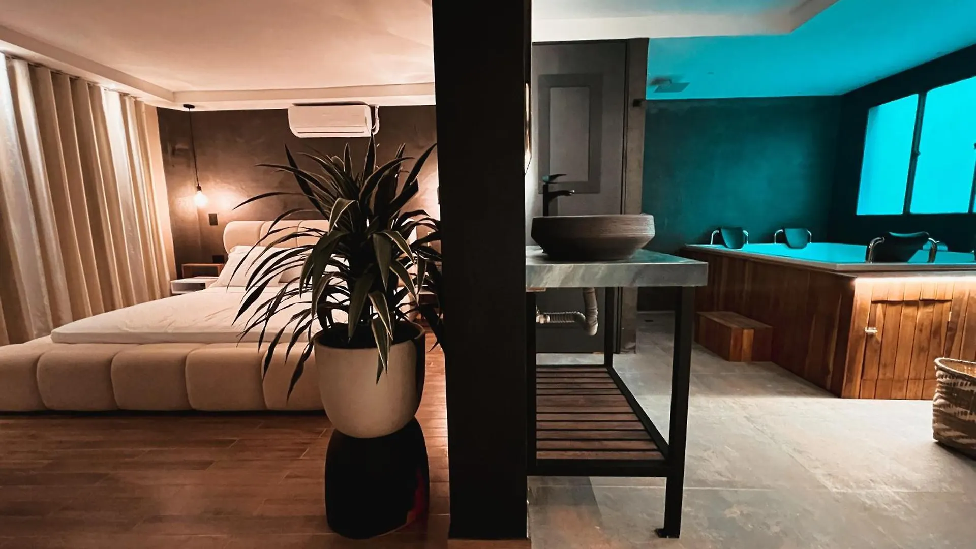 Luxury Palace Poblado Manila Medellin 0*,