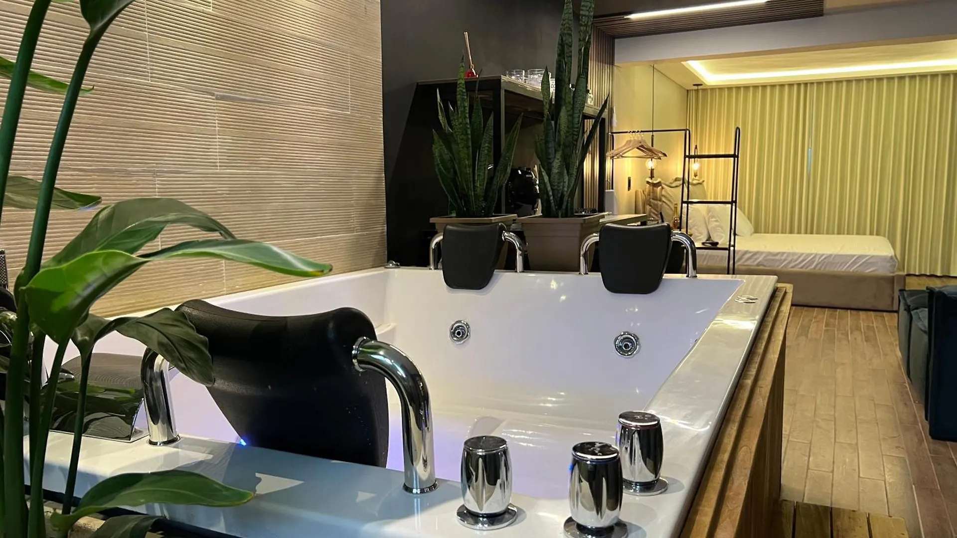Luxury Palace Poblado Manila Medellin