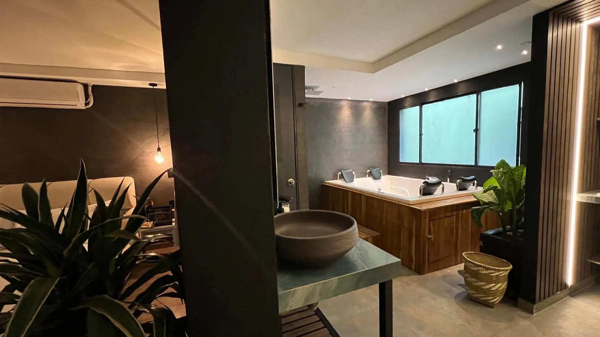 Luxury Palace Poblado Manila Medellin Apartment