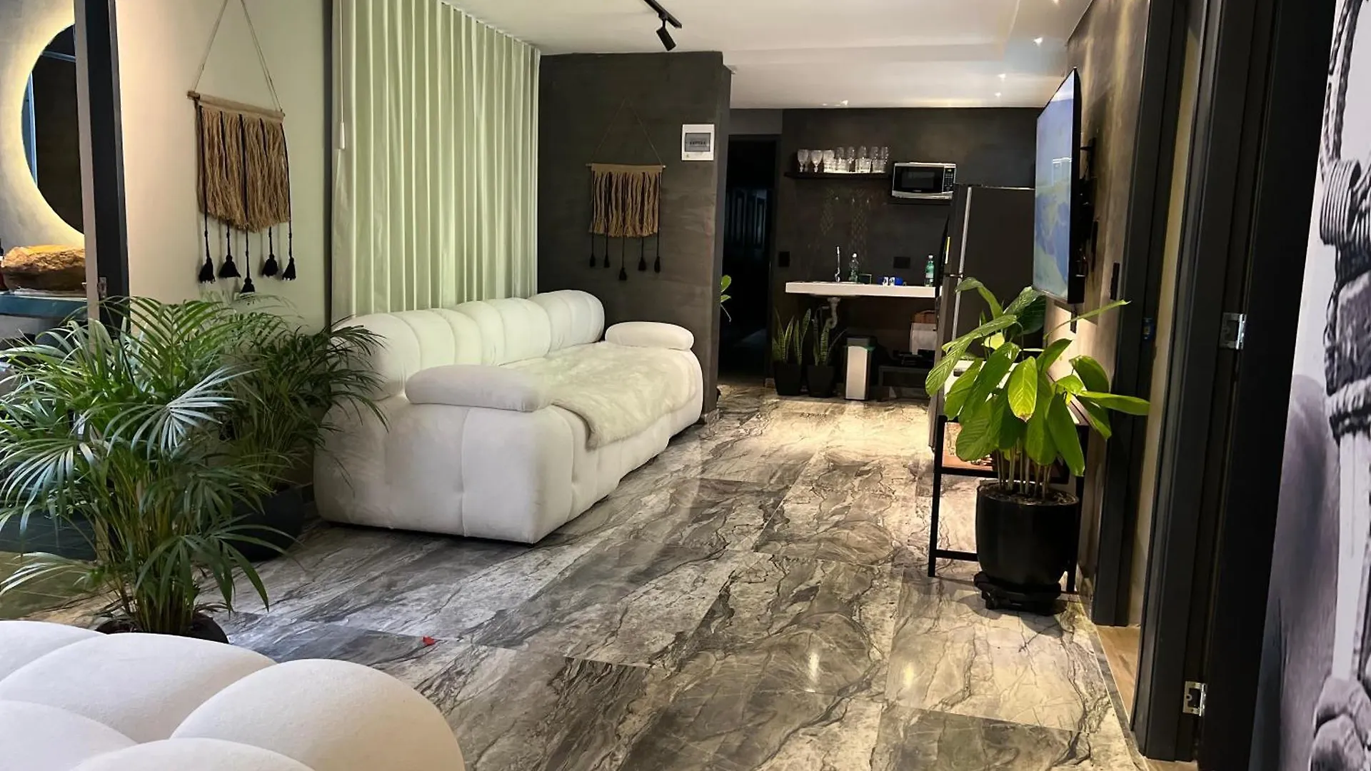 Luxury Palace Poblado Manila Medellin Colombia